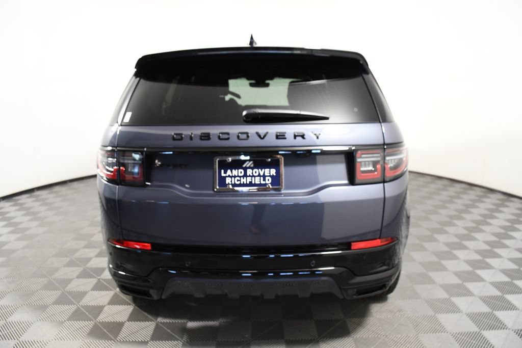 Certified 2025 Land Rover Discovery Sport Dynamic SE AWD/4WD image 5