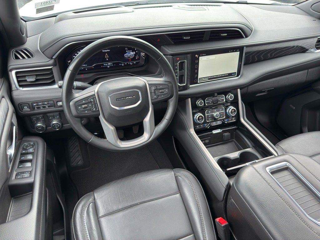 Used 2024 GMC Yukon Denali image 9