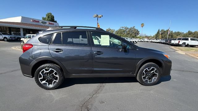 Used 2016 Subaru Crosstrek 2.0i Premium AWD/4WD image 3