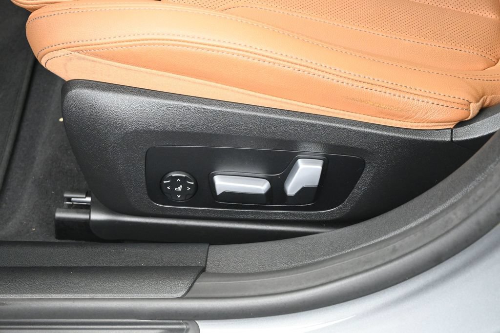 Used 2023 BMW i4 eDrive35 w/ Parking Assistance Package RWD image 10