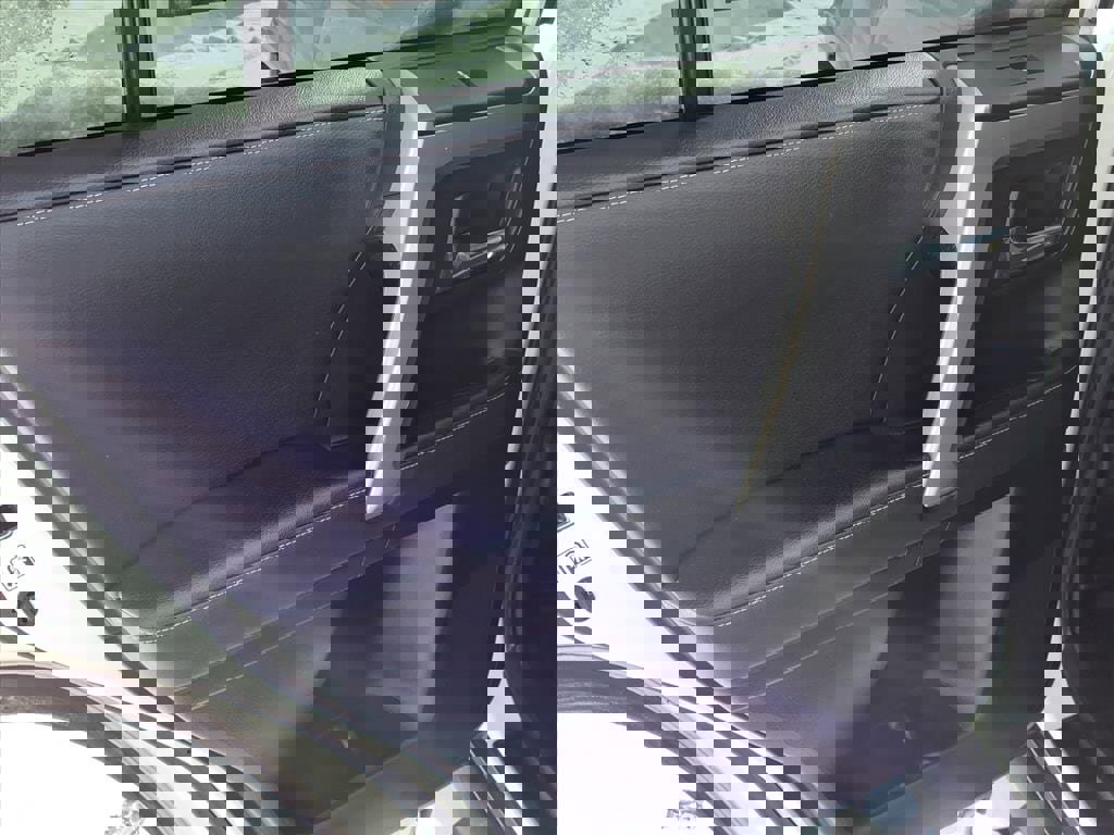 Used 2022 Toyota 4Runner SR5 Premium image 10