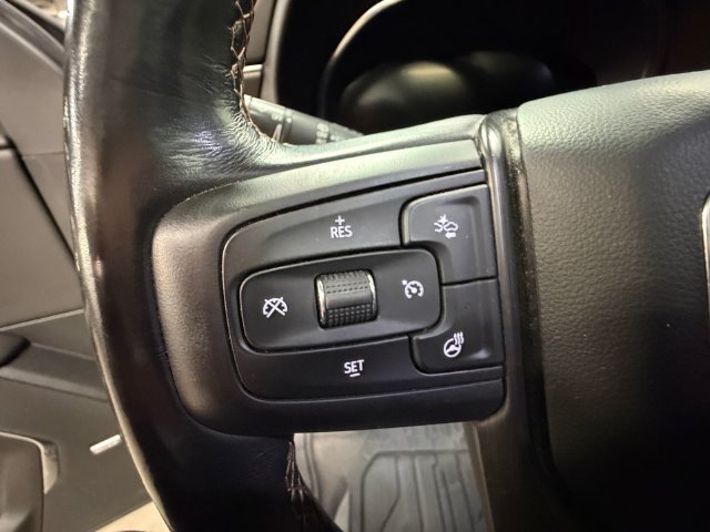 Used 2022 GMC Yukon AT4 w/ AT4 Premium Plus Package AWD/4WD image 19