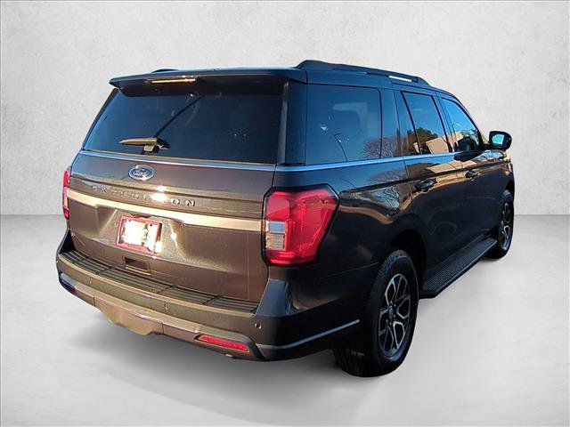 Used 2022 Ford Expedition XLT image 5