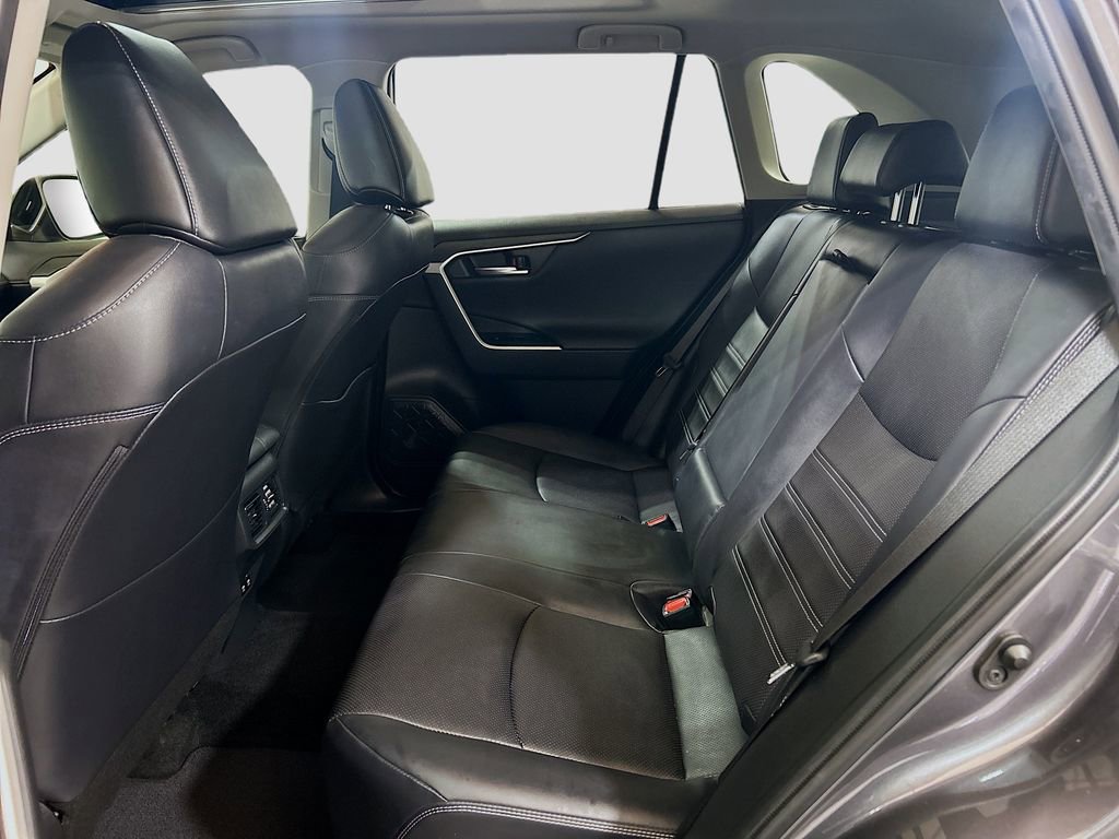 Used 2019 Toyota RAV4 Limited w/ Advanced Technology Package FWD image 24