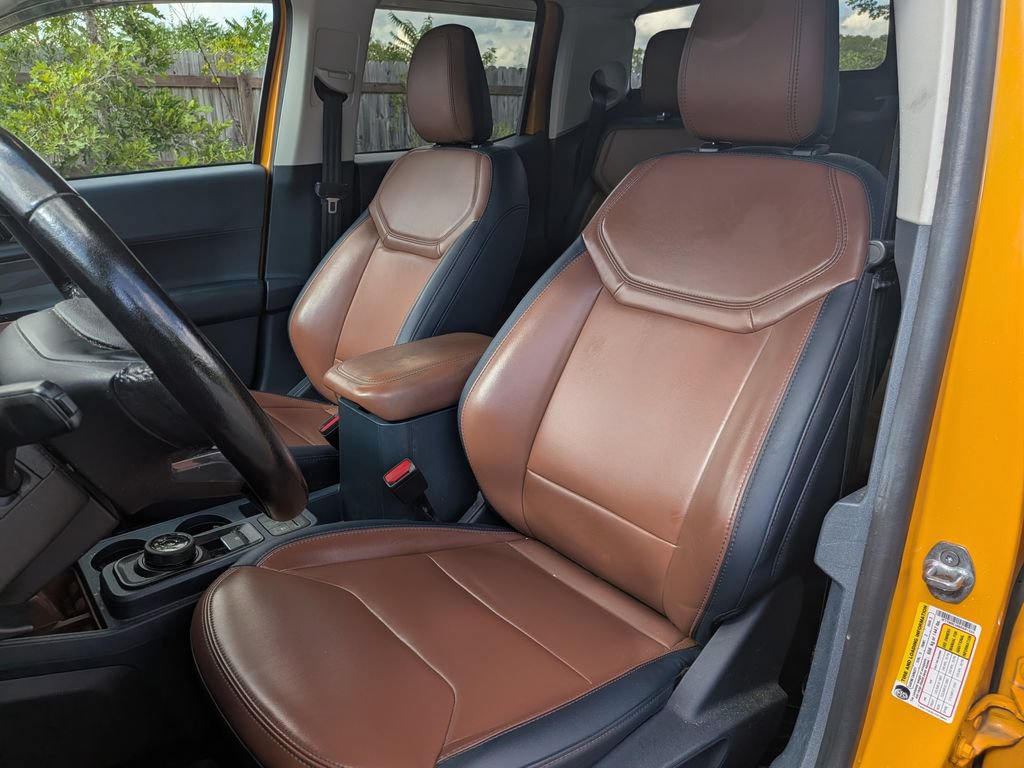 Used 2022 Ford Maverick Lariat FWD image 12
