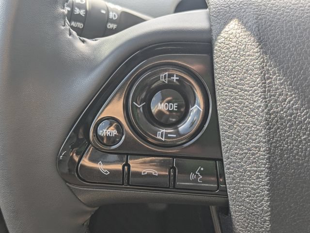 Used 2022 Toyota Prius Limited FWD image 23