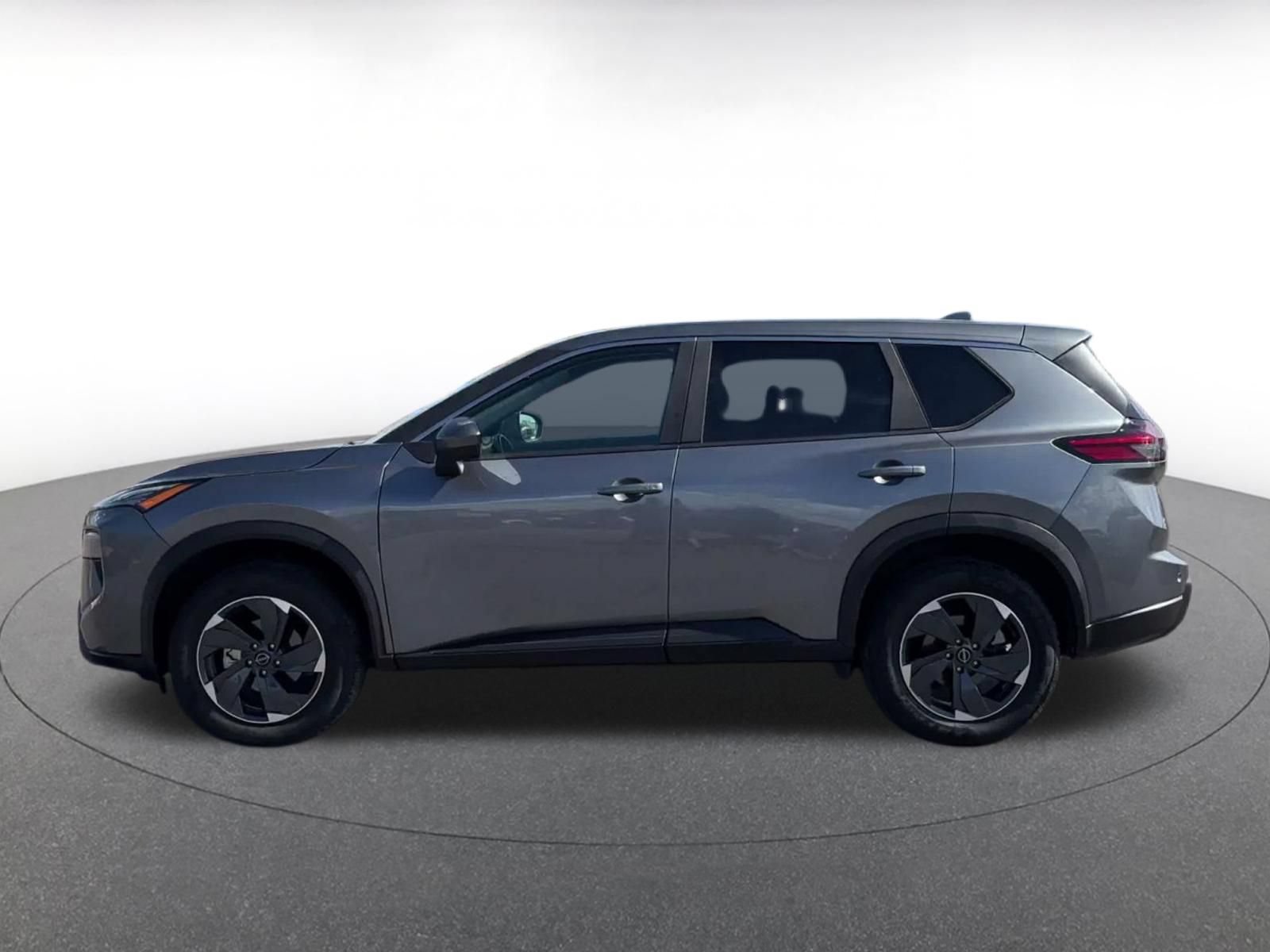 Used 2025 Nissan Rogue SV AWD/4WD image 8