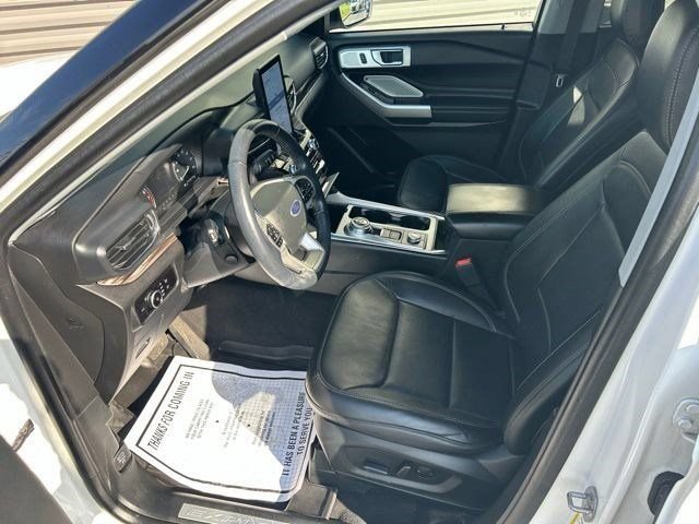 Used 2023 Ford Explorer Limited w/ Limited Technology Package AWD/4WD image 12
