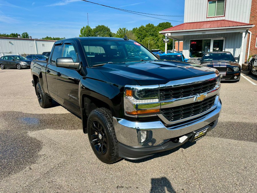 Used 2019 Chevrolet Silverado 1500 LT w/ All Star Edition AWD/4WD image 3