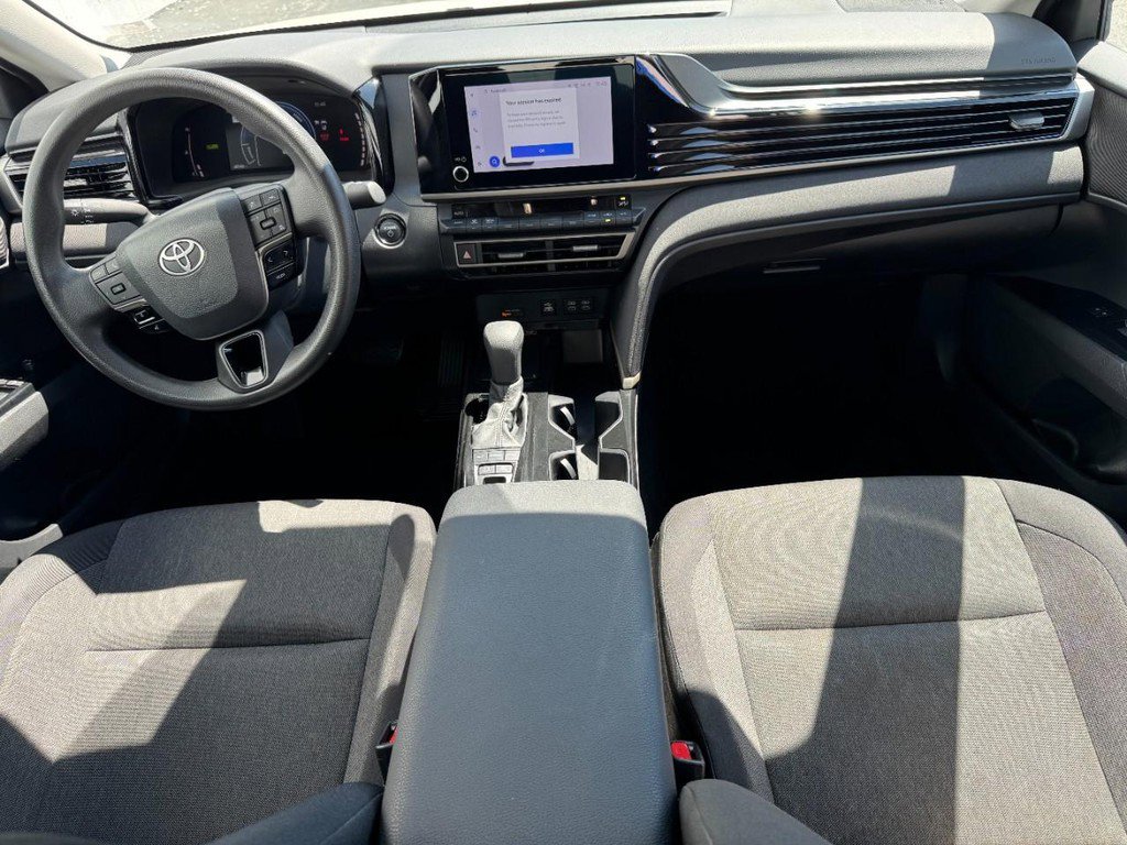 Used 2025 Toyota Camry LE image 11