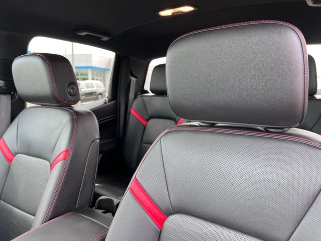 Used 2023 Chevrolet Colorado Z71 w/ Z71 Convenience Package 2 AWD/4WD image 16
