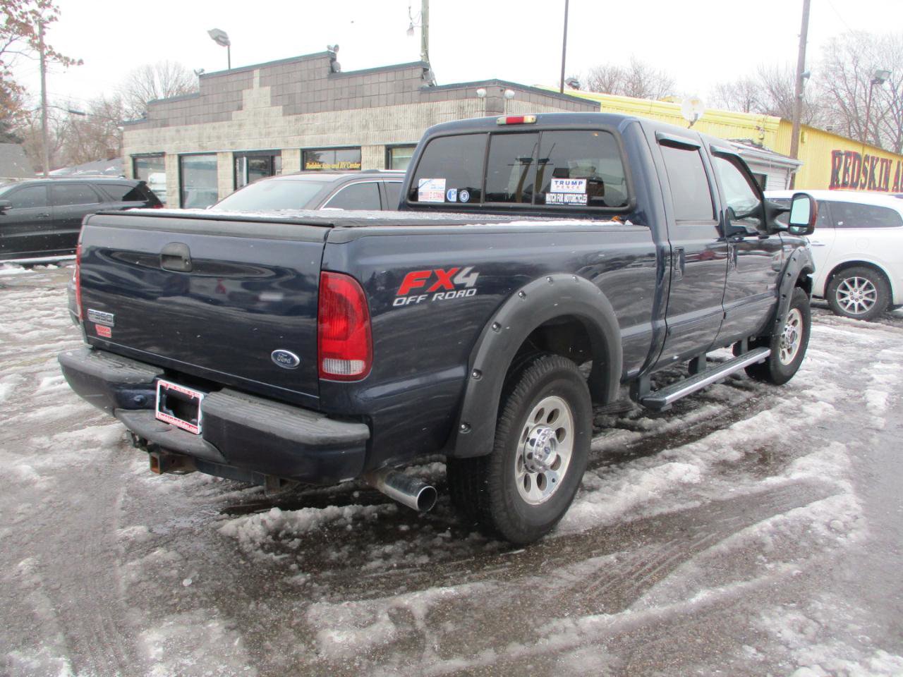 Used 2005 Ford F350 Lariat image 5
