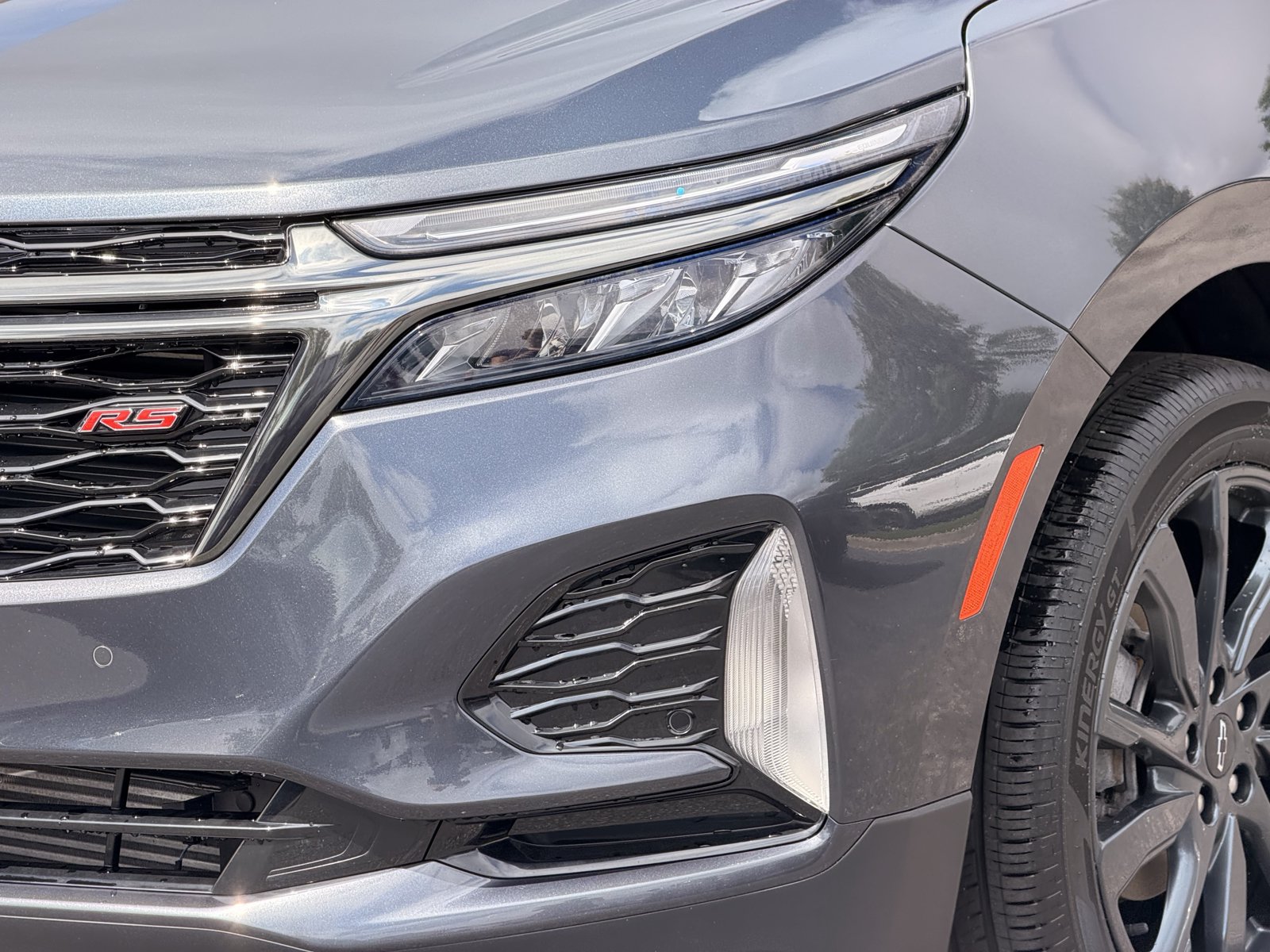 Used 2023 Chevrolet Equinox RS FWD image 8