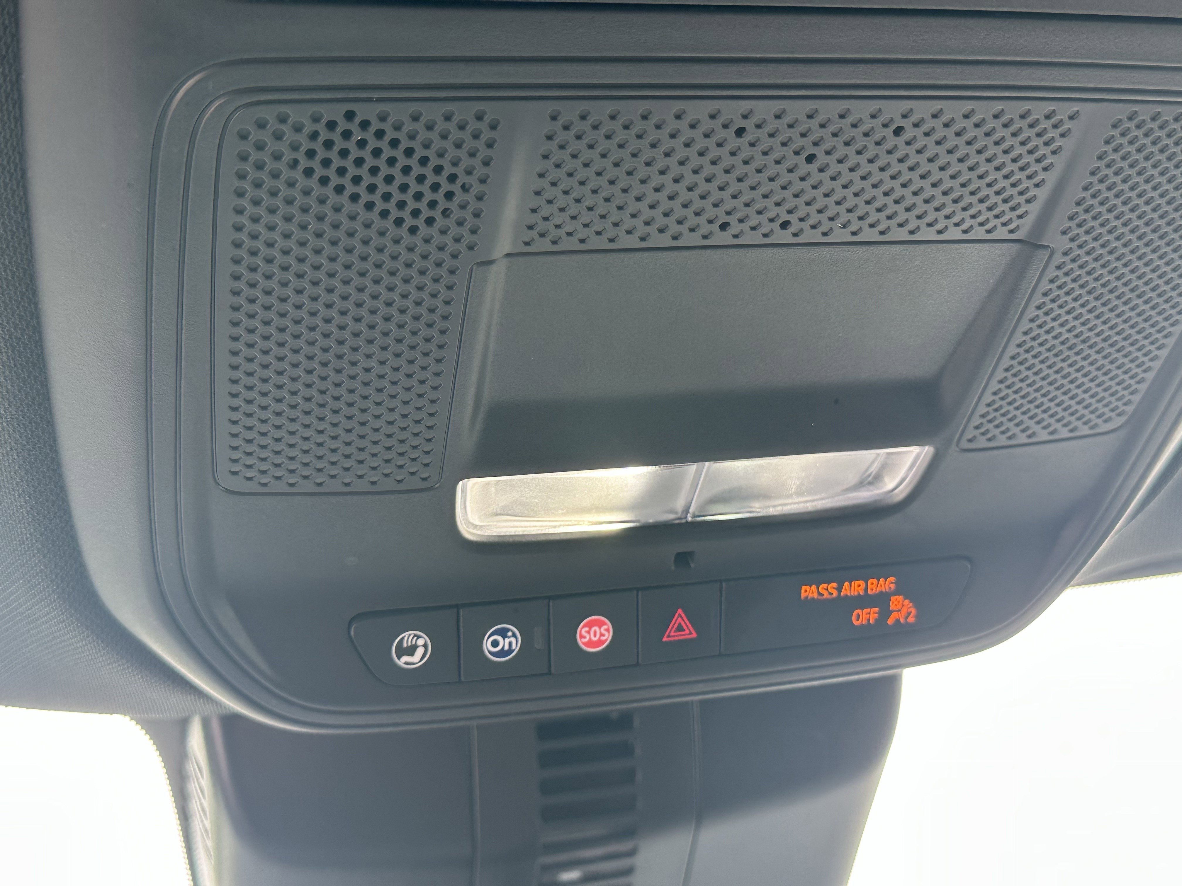 Certified 2025 Chevrolet Traverse LT image 31