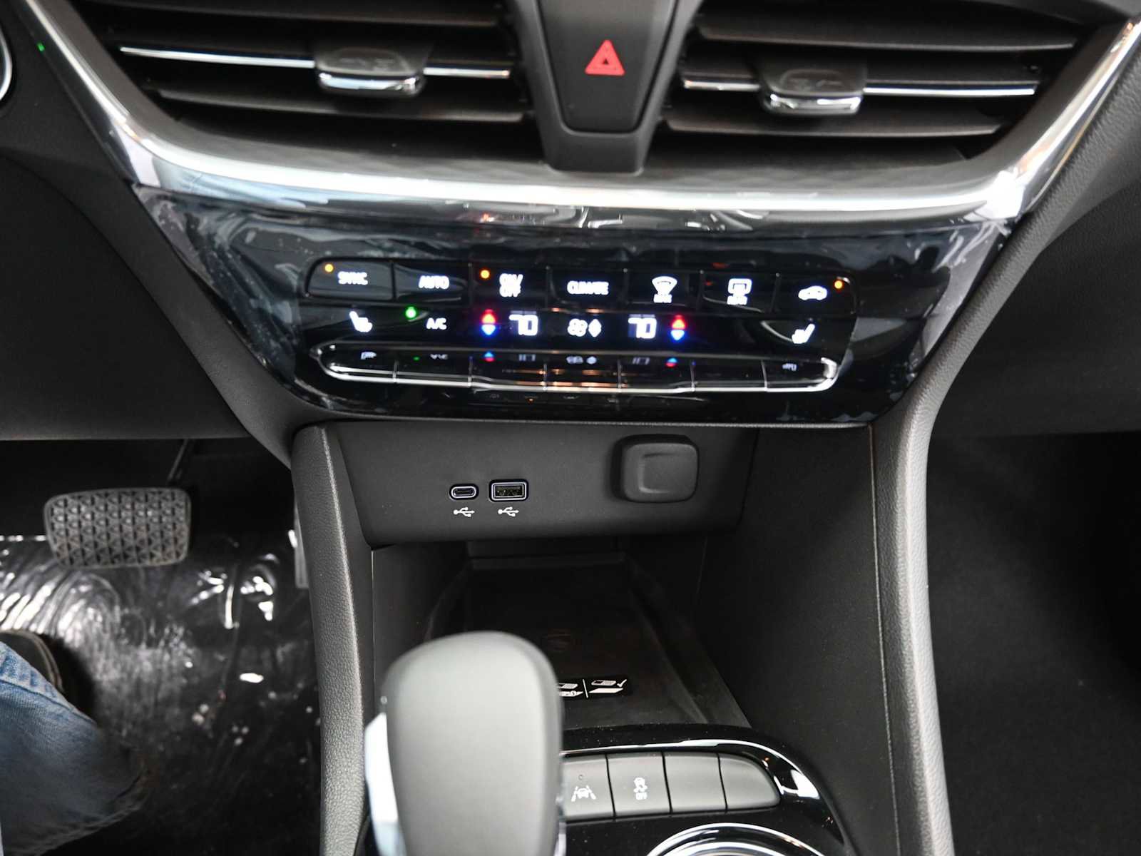 New 2026 Buick Encore GX Avenir image 19