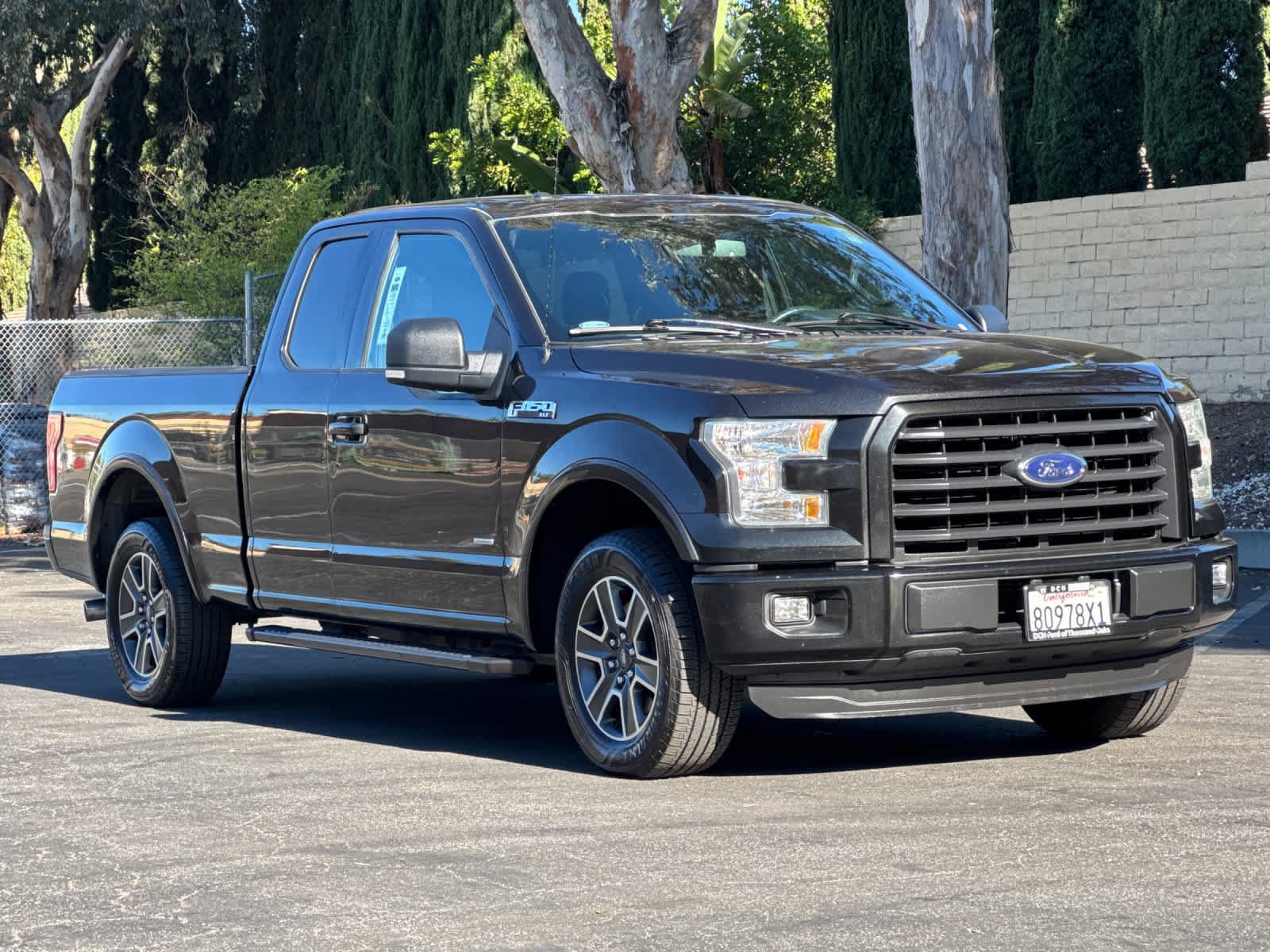 Used 2015 Ford F150 XLT w/ Equipment Group 301A Mid RWD image 9