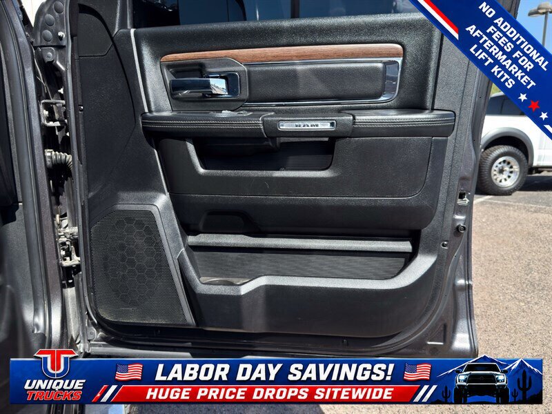 Used 2017 RAM 2500 Laramie AWD/4WD image 32