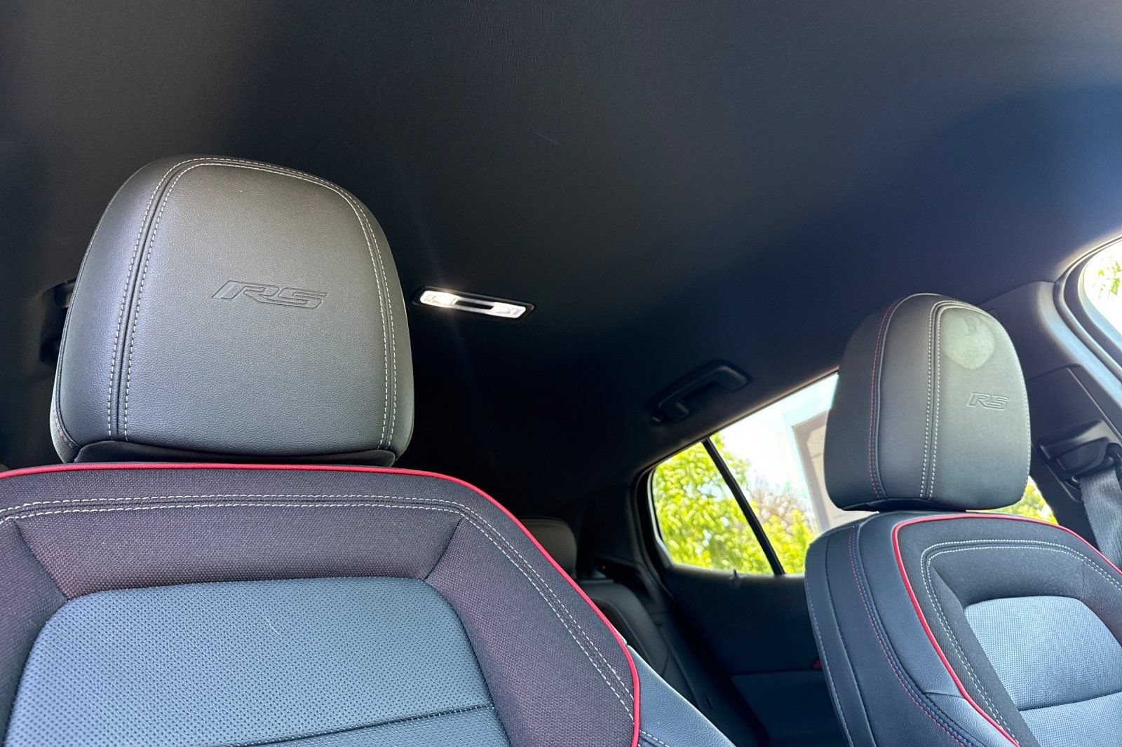 Used 2024 Chevrolet Equinox EV RS FWD image 25
