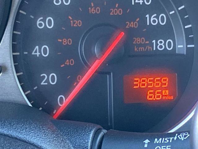 Used 2018 Nissan 370Z Touring image 8