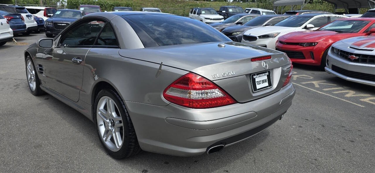 Used 2007 Mercedes-Benz SL 550 w/ AMG Sport Pkg image 10