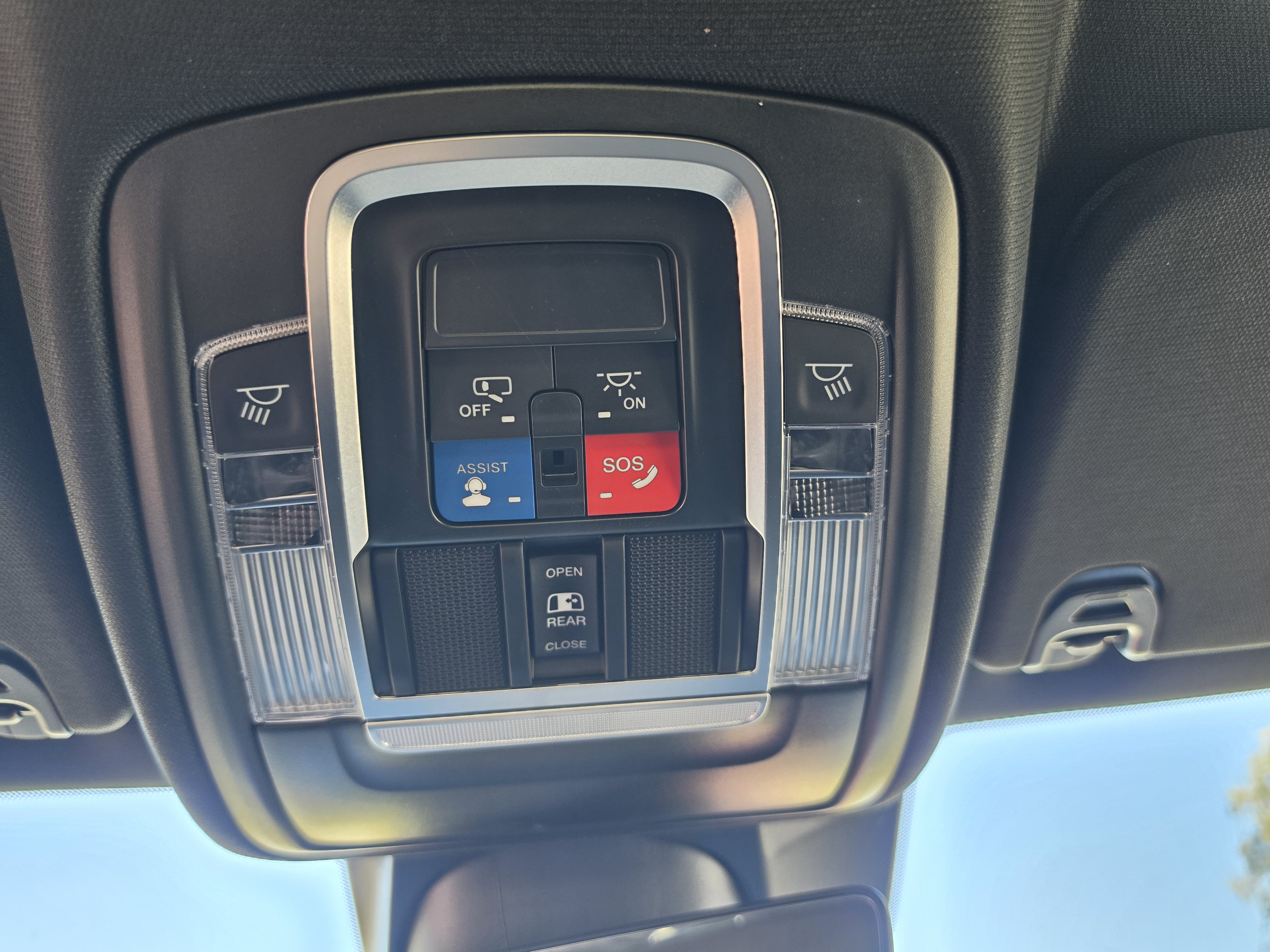 Used 2022 RAM 1500 TRX AWD/4WD image 32
