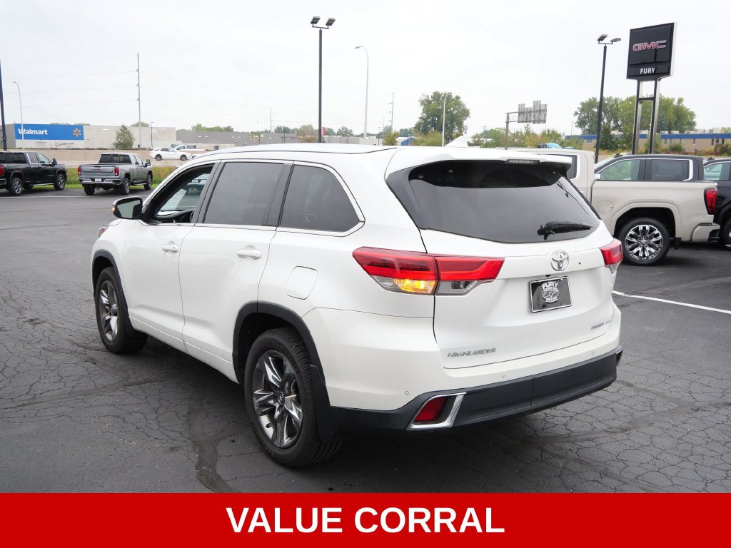Used 2019 Toyota Highlander Limited Platinum AWD/4WD image 5