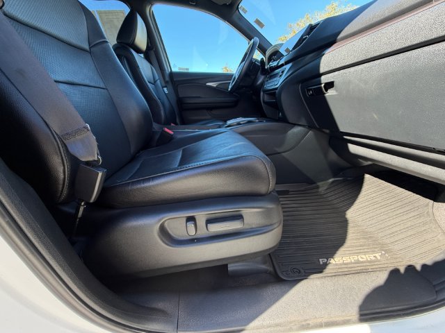 Used 2023 Honda Passport EX-L image 25
