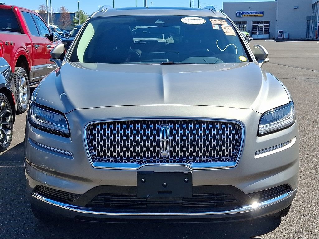 Used 2023 Lincoln Nautilus Reserve image 3