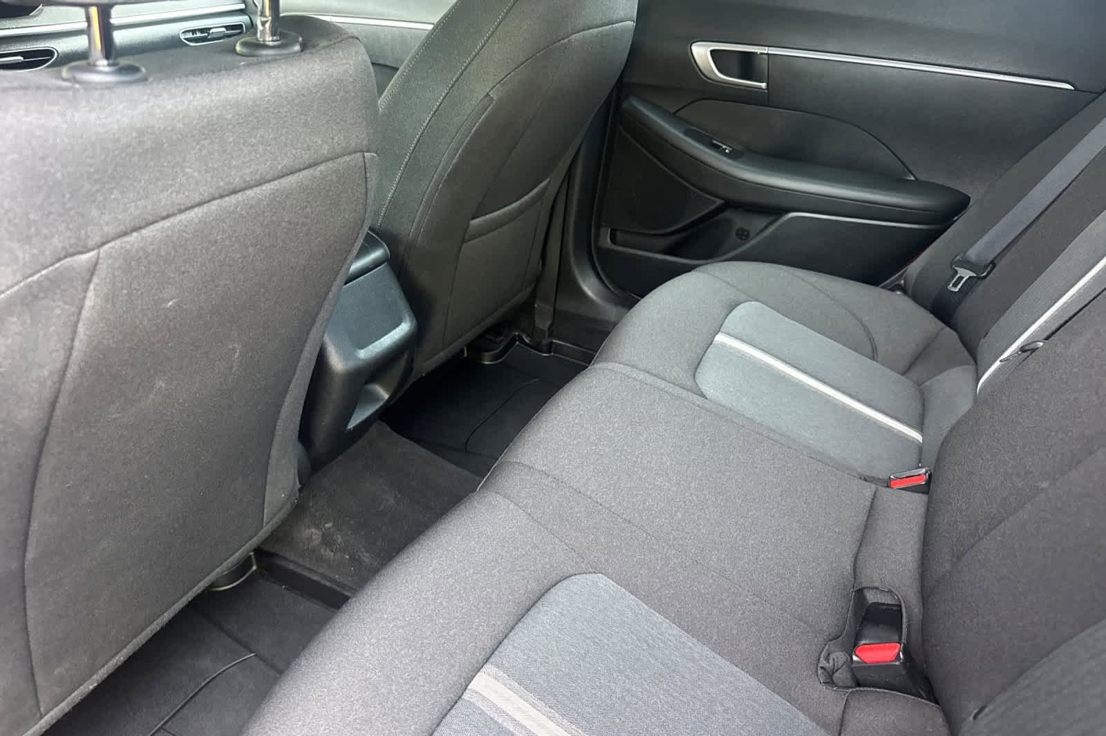 Used 2021 Hyundai Sonata SE FWD image 4