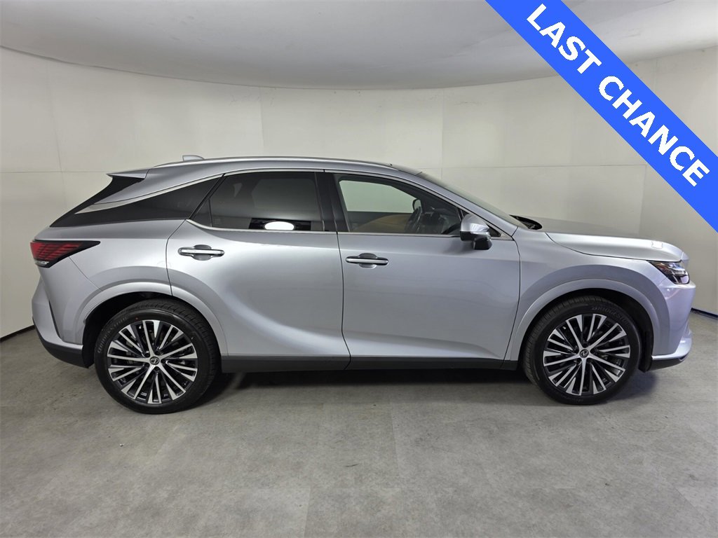 Used 2023 Lexus RX 350 Premium Plus w/ Cold Area Package image 3