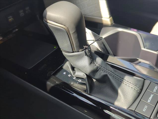 Used 2026 Toyota Camry XLE FWD image 21