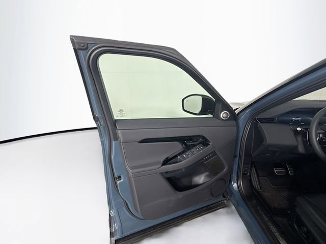 Used 2026 Land Rover Range Rover Evoque Dynamic SE image 12