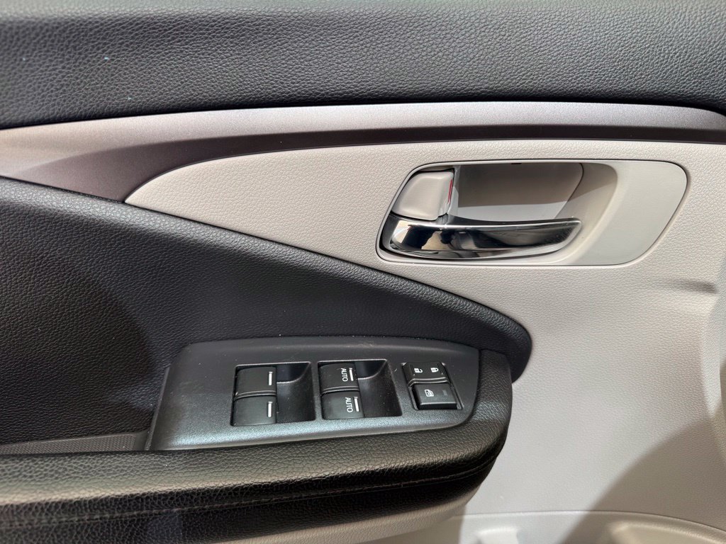 Used 2017 Honda Pilot EX-L image 37