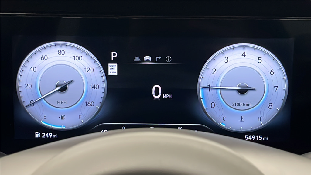 Used 2025 Hyundai Elantra SEL FWD image 17