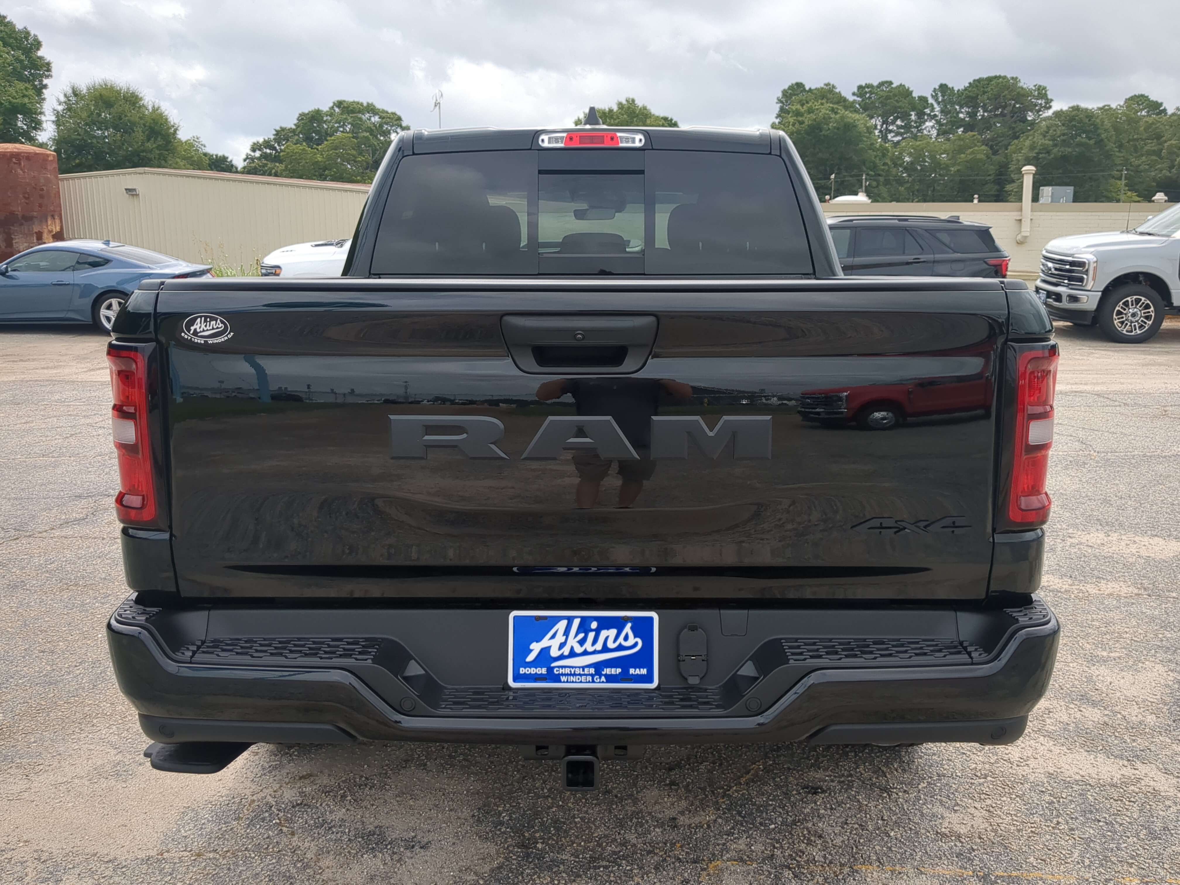 New 2026 RAM 1500 Express AWD/4WD image 4