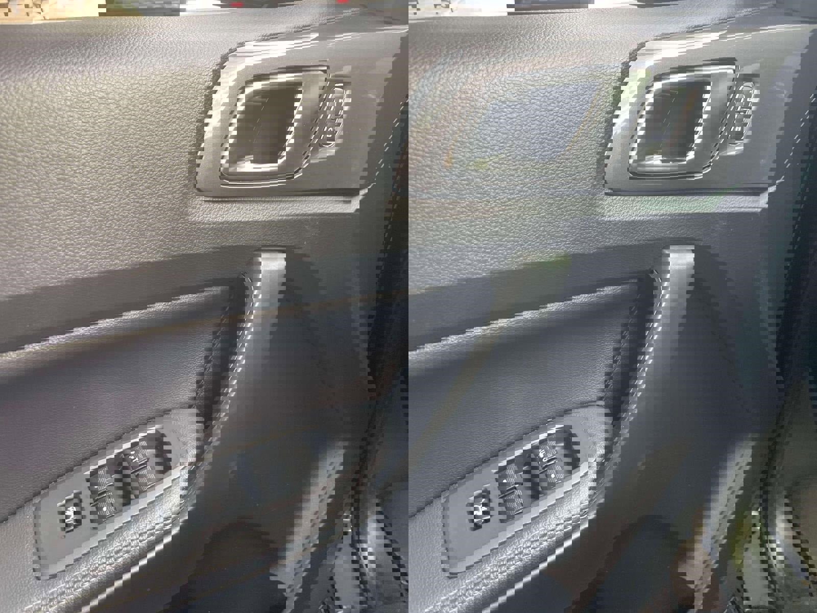 Used 2022 Ford Ranger Lariat w/ Equipment Group 501A High image 18