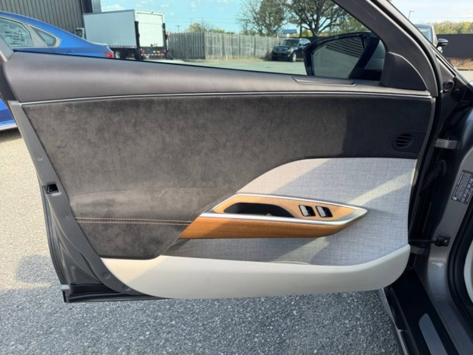 Used 2023 Lucid Air Grand Touring image 21