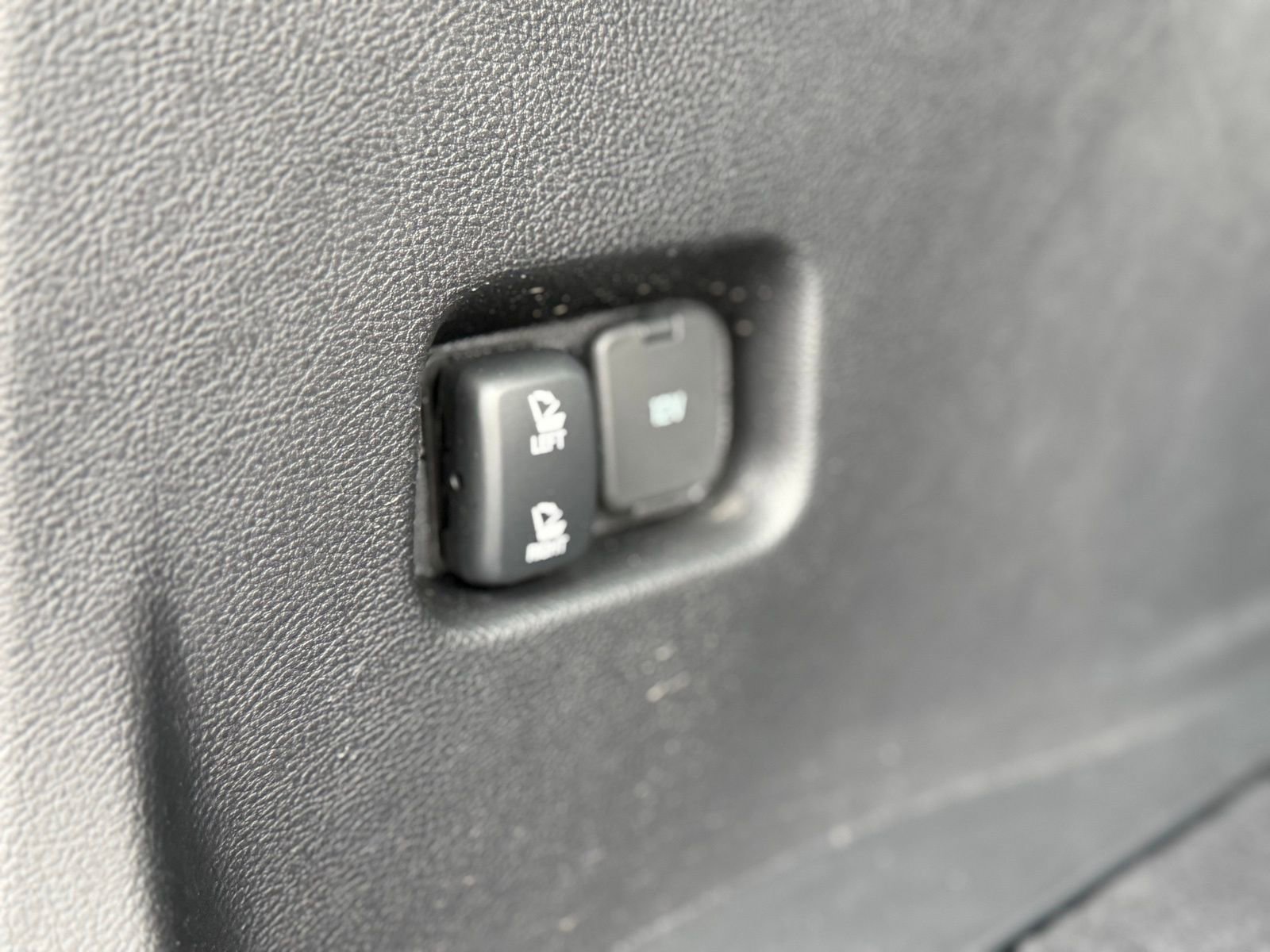 Used 2024 Ford Edge ST-Line image 33