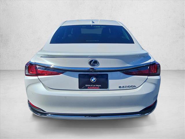 Used 2024 Lexus ES 300h w/ Luxury Package FWD image 7