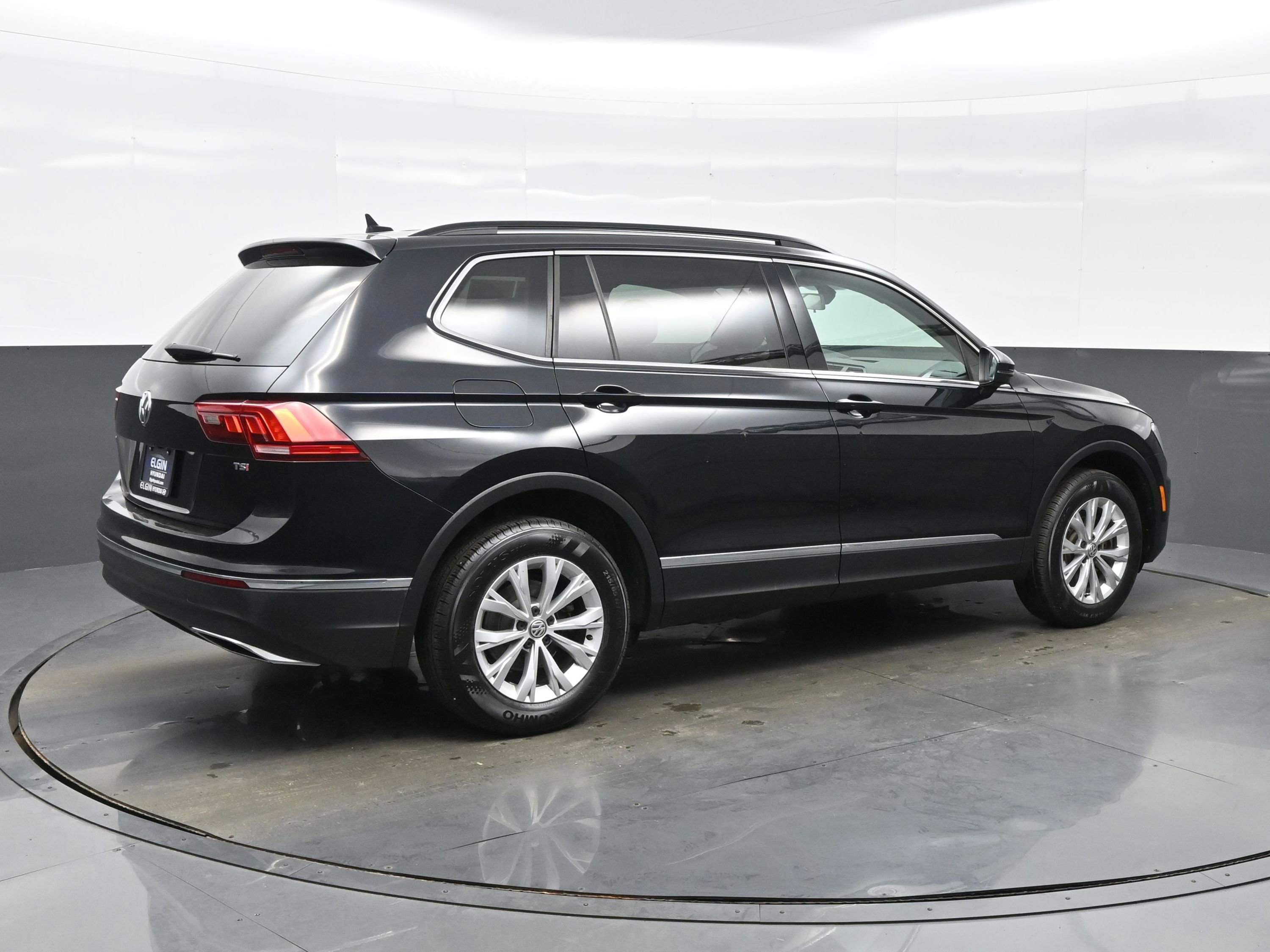 Used 2018 Volkswagen Tiguan SE image 6