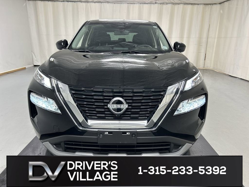 Used 2023 Nissan Rogue SV AWD/4WD image 3