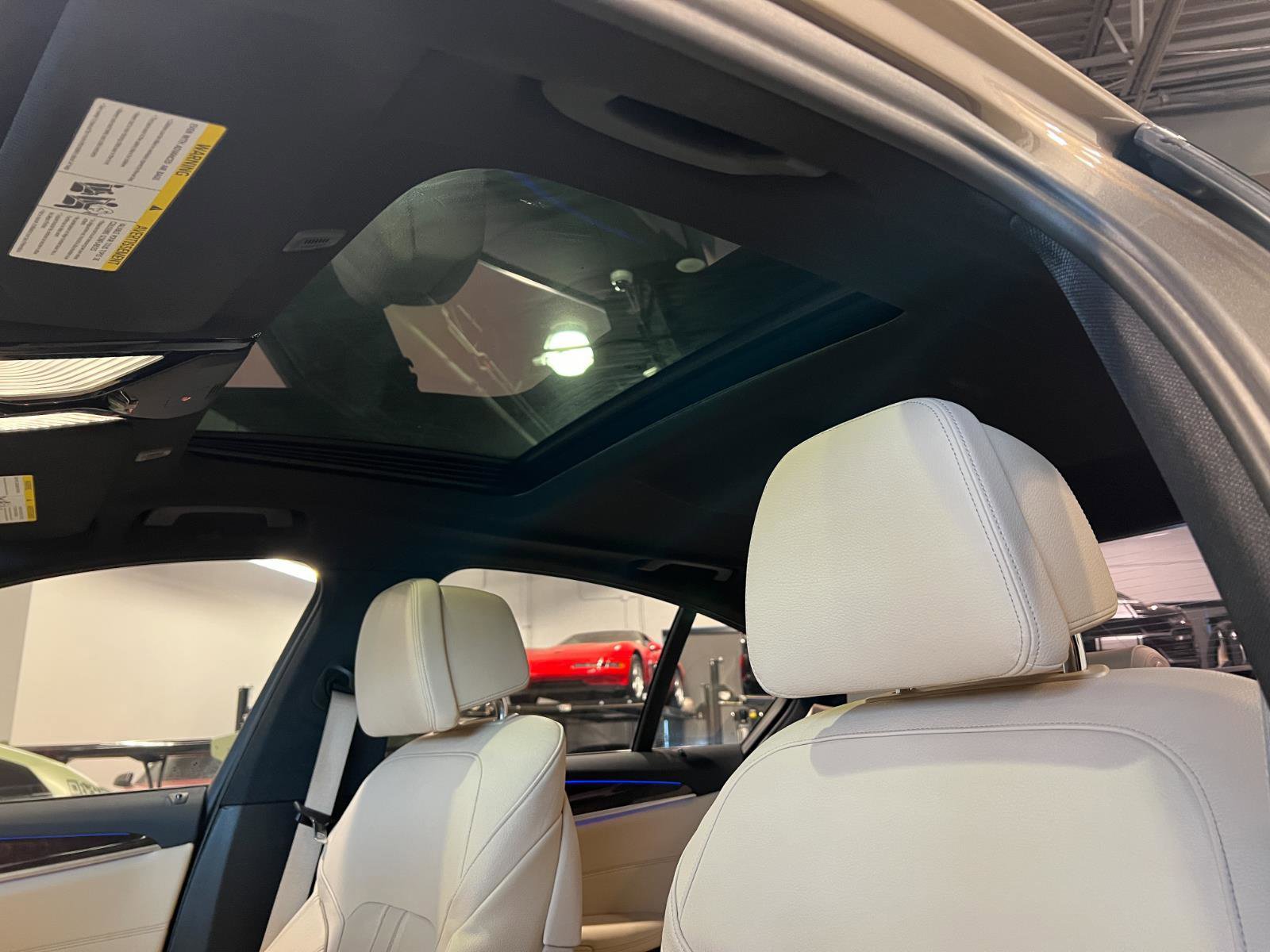 Used 2019 BMW 530e xDrive 530e xDrive iPerformance w/ Premium Package image 25