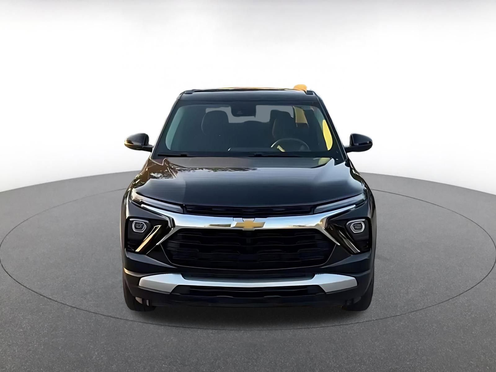 Used 2025 Chevrolet TrailBlazer LT image 4