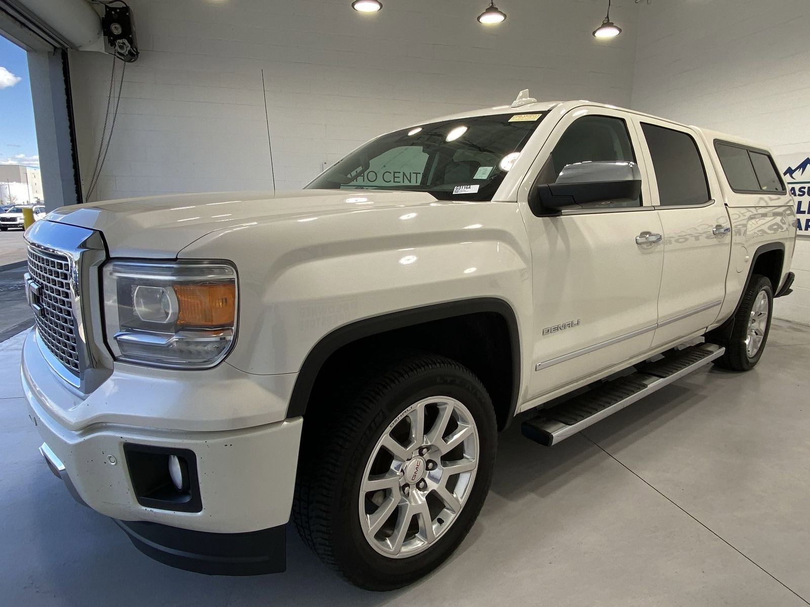 Used 2015 GMC Sierra 1500 Denali w/ Driver Alert Package image 4