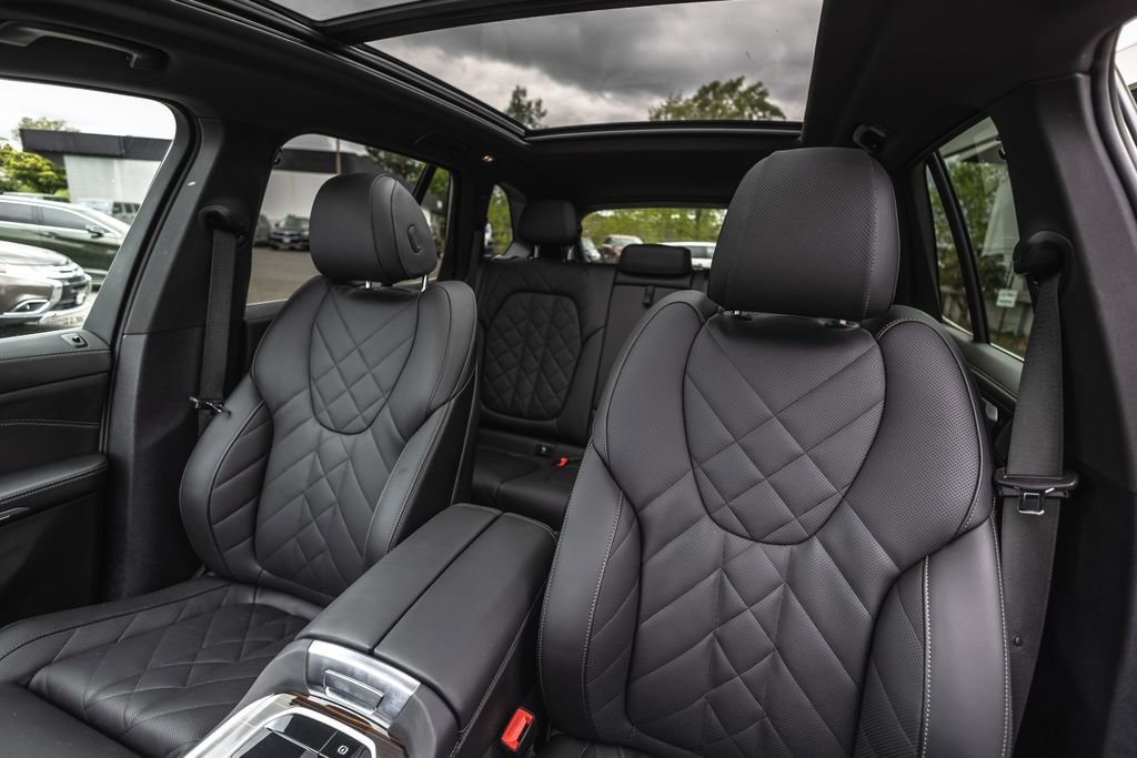 Used 2026 BMW X5 xDrive40i AWD/4WD image 22