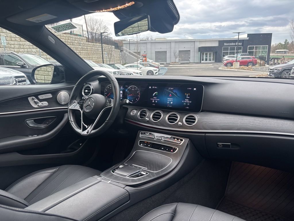 Used 2023 Mercedes-Benz E 350 4MATIC Sedan image 10