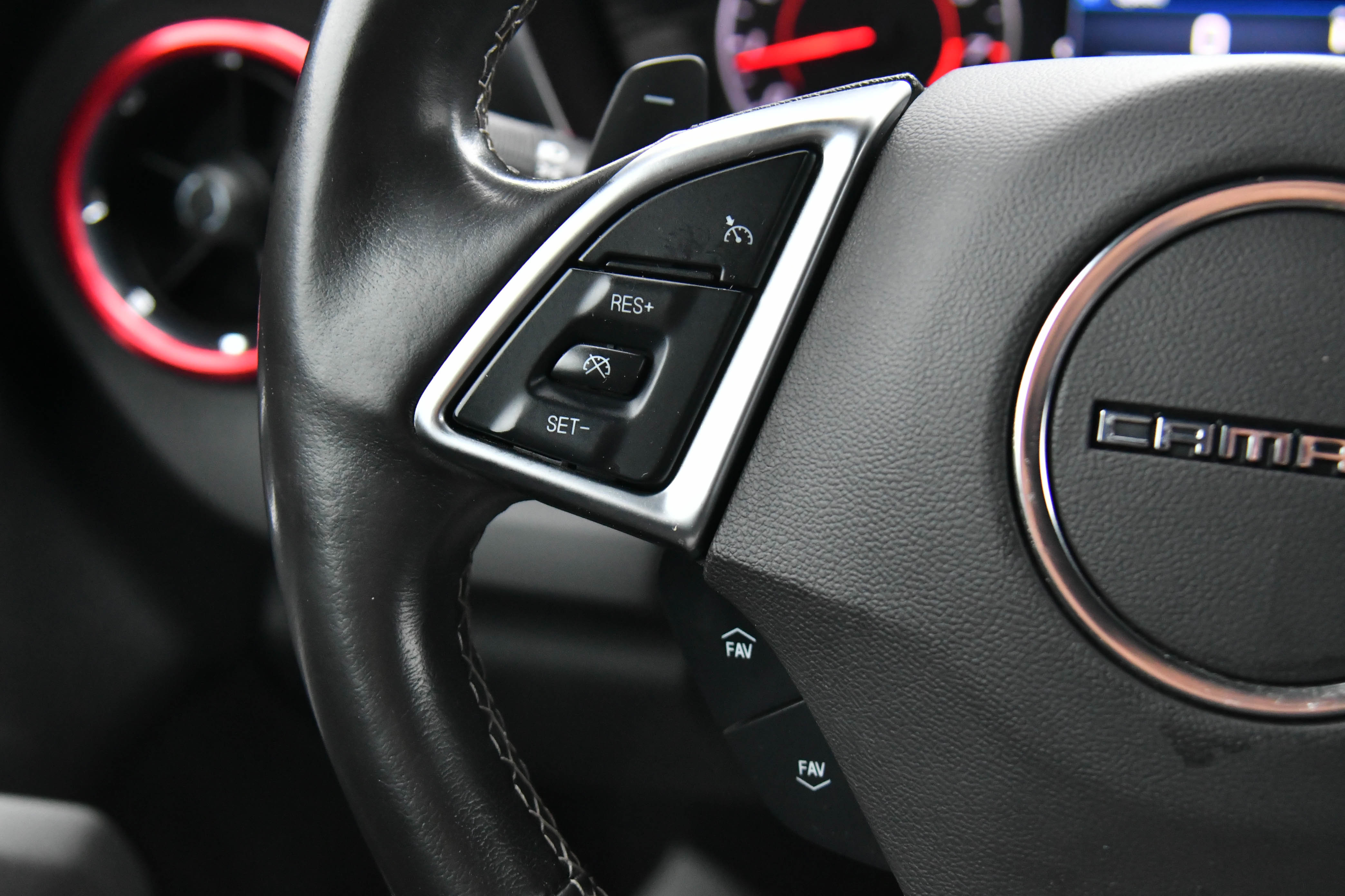 Used 2020 Chevrolet Camaro LT w/ RS Package image 28