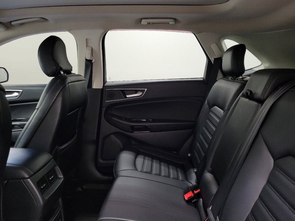Used 2019 Ford Edge SEL w/ Equipment Group 201A AWD/4WD image 18