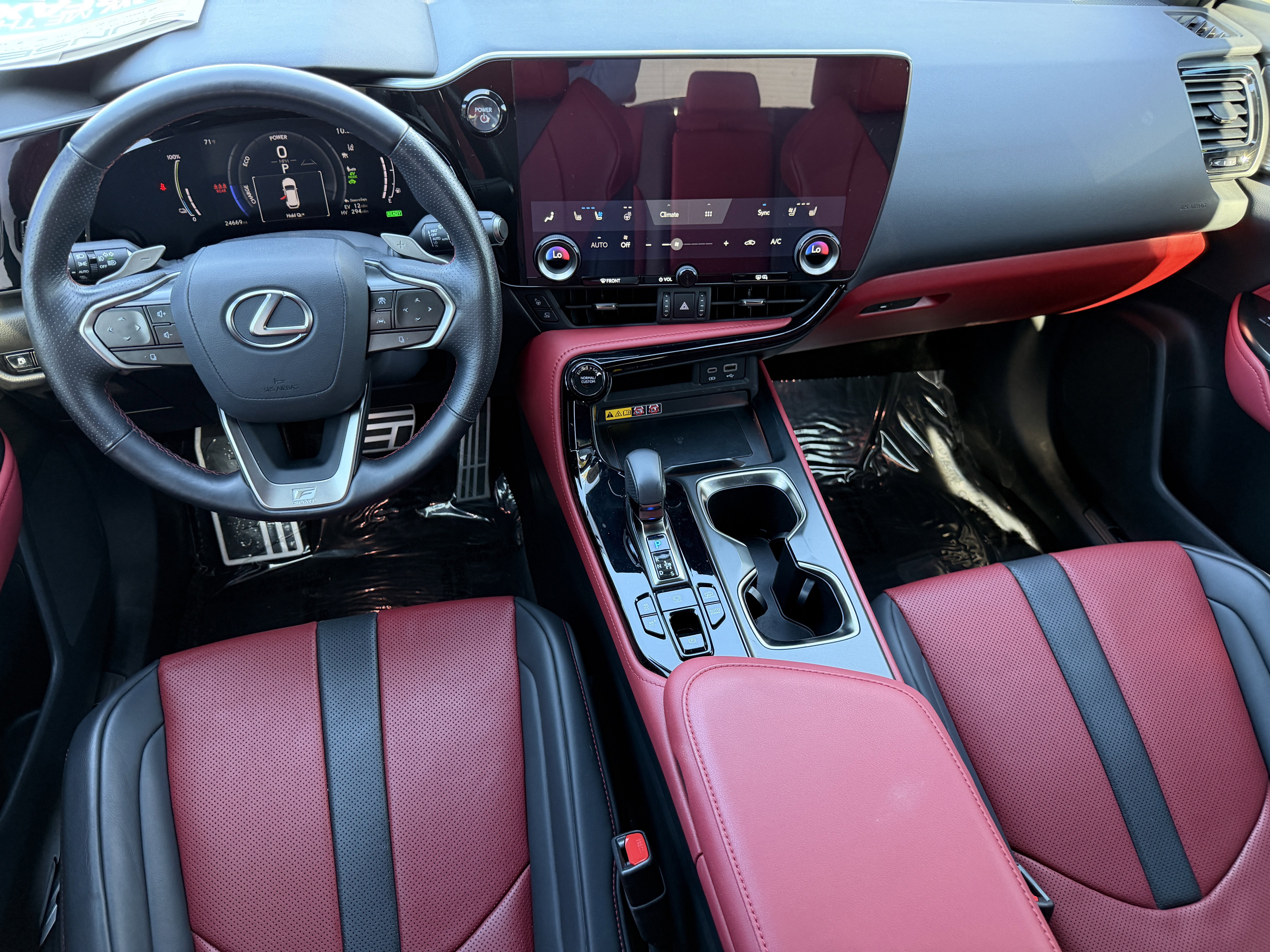 Used 2025 Lexus NX 450h+ F Sport w/ Towing Package (2000 Lbs) image 13