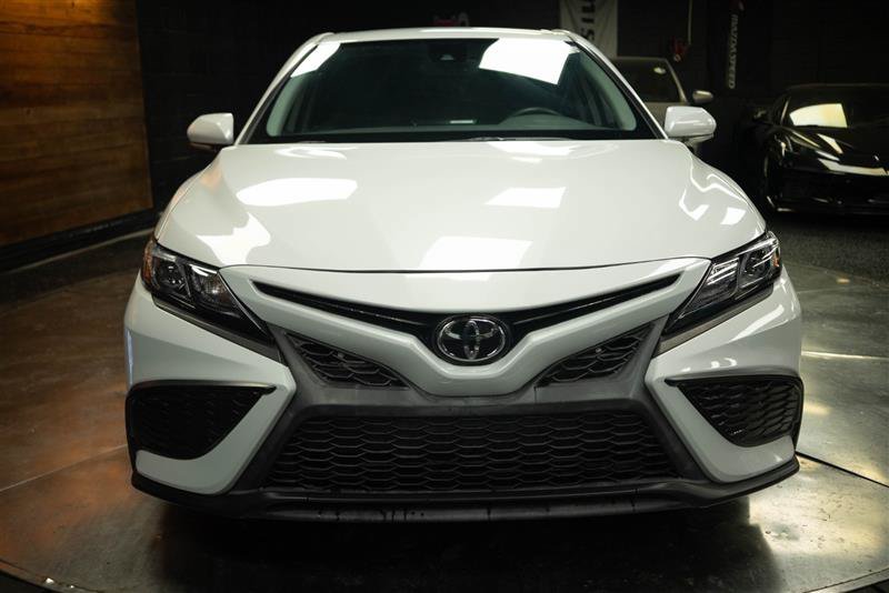 Used 2023 Toyota Camry SE w/ Cold Weather Package AWD/4WD image 3